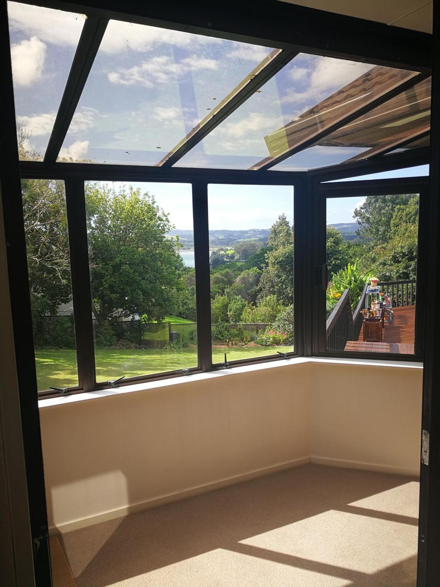 Beautiful Estuary Views In Shelly Park Villa Auckland Exterior photo
